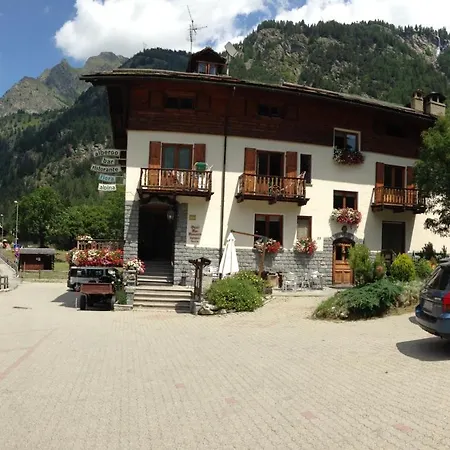 Ξενοδοχείο Flora Alpina Gressoney-Saint-Jean