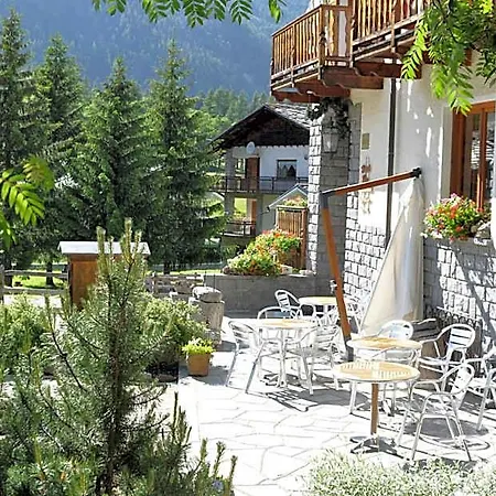 Flora Alpina Hotel Gressoney-Saint-Jean