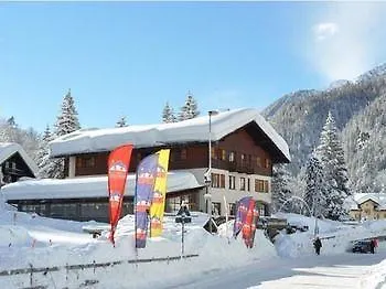 Hotel Flora Alpina 2*