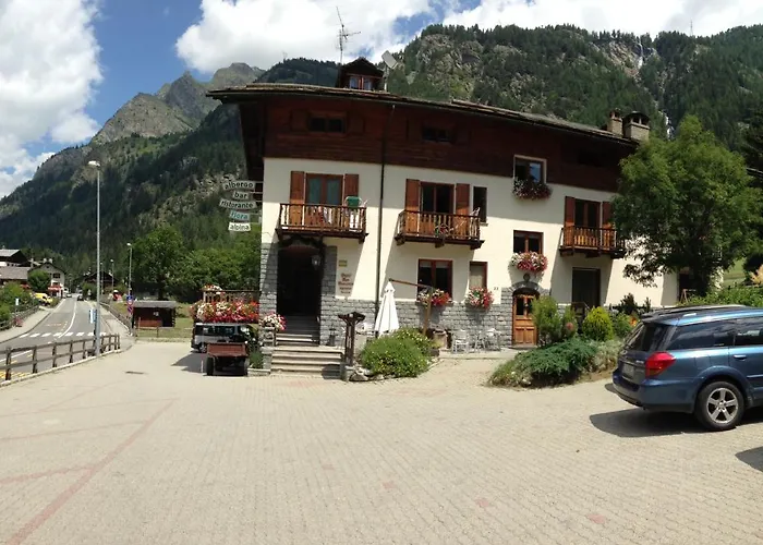 Hotel Flora Alpina Gressoney-Saint-Jean